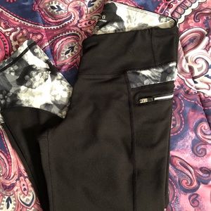 Leggings size small